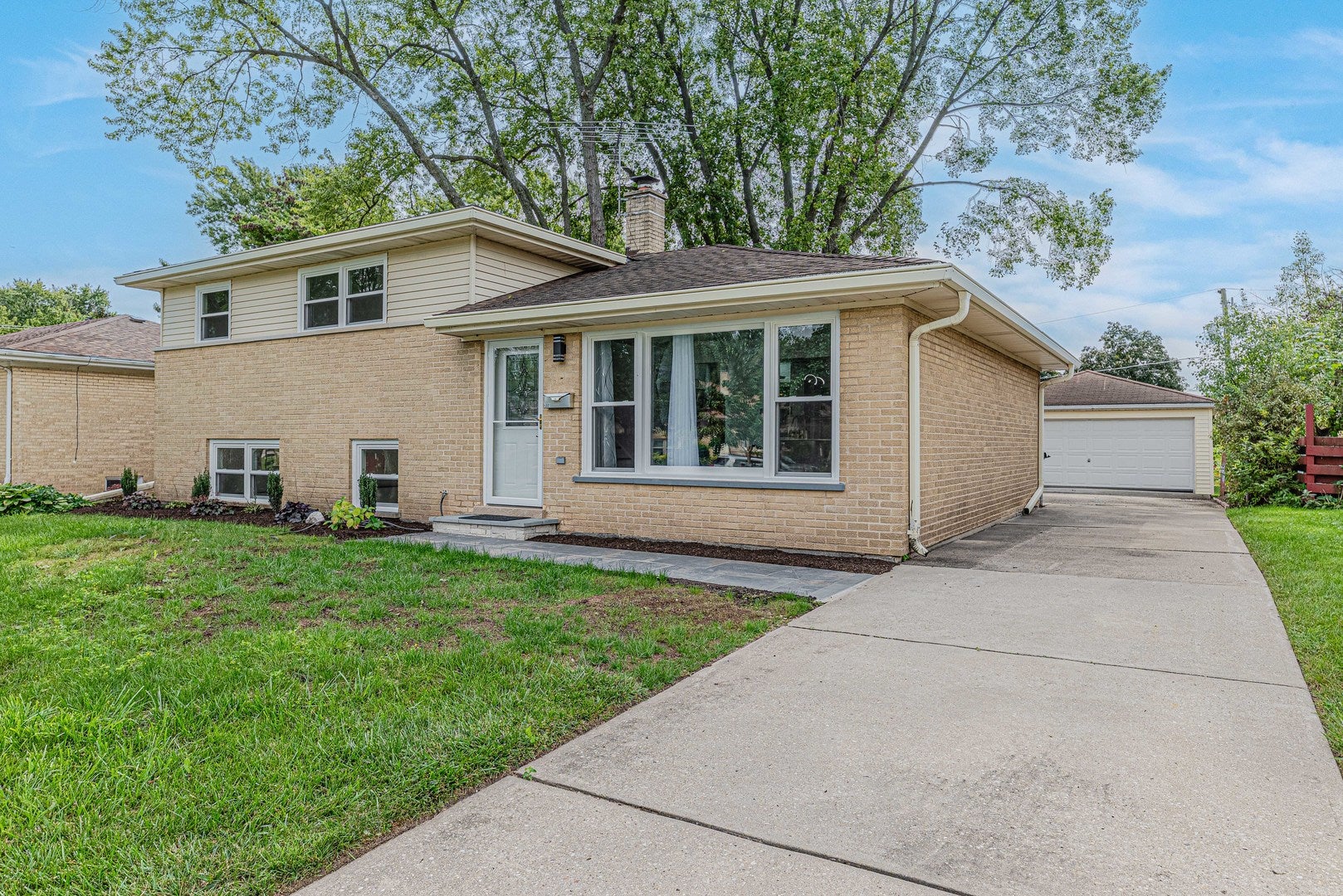 1321 Marcy Lane — photo