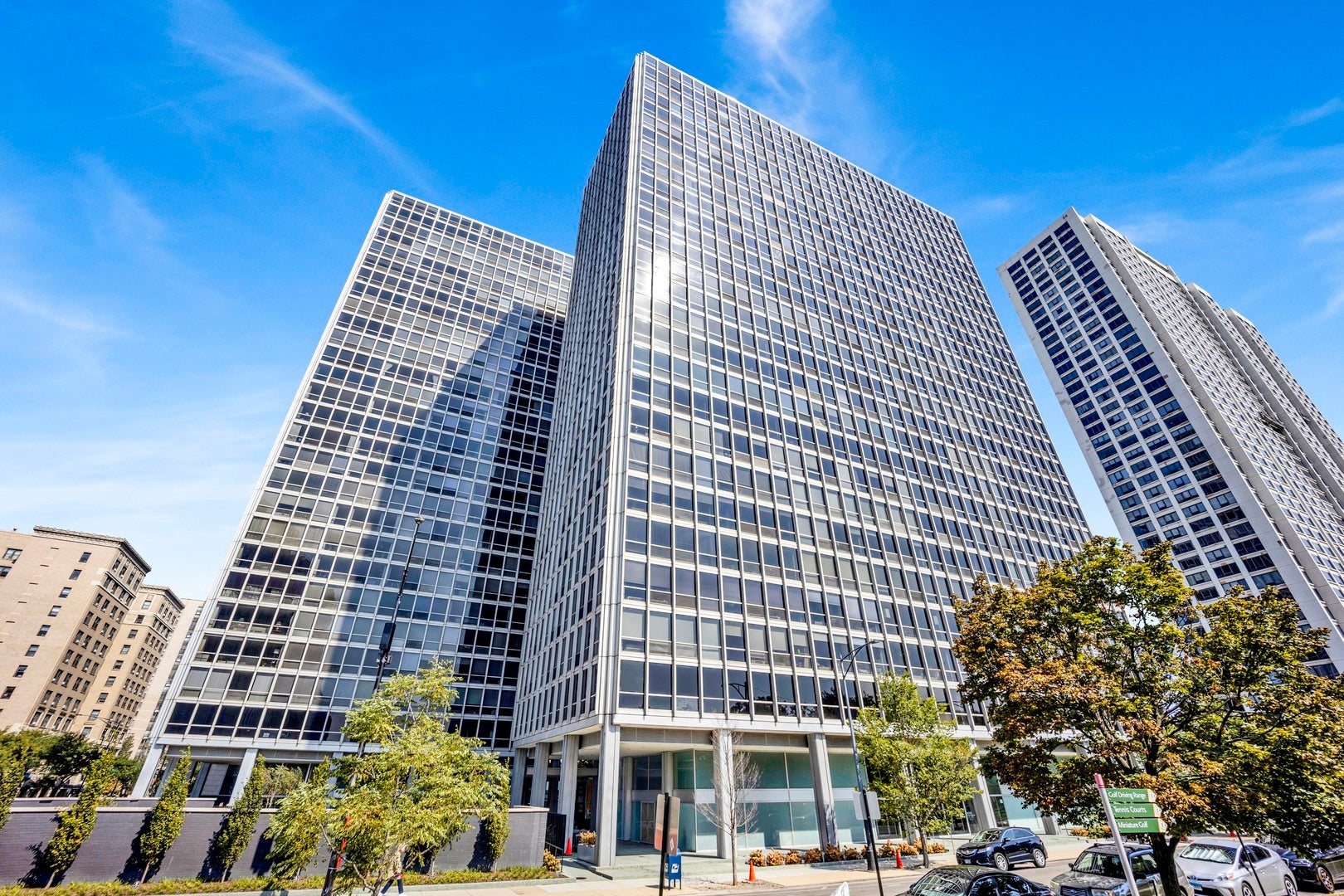 340 W Diversey Parkway 918 — photo