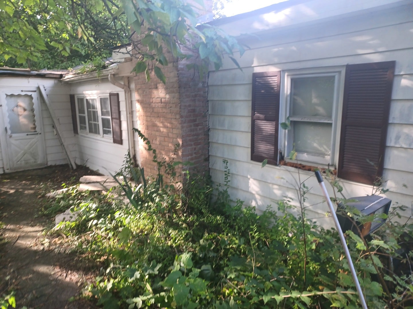8014 E Maplewood Drive — photo