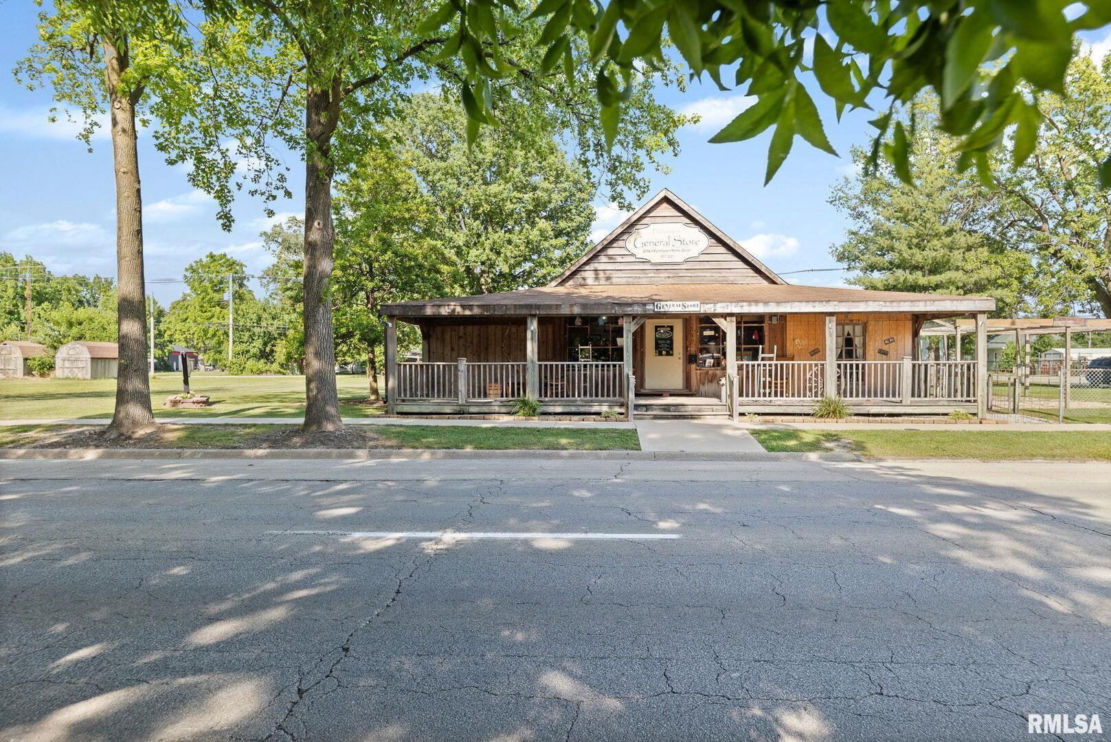 607 N Poplar Street — photo