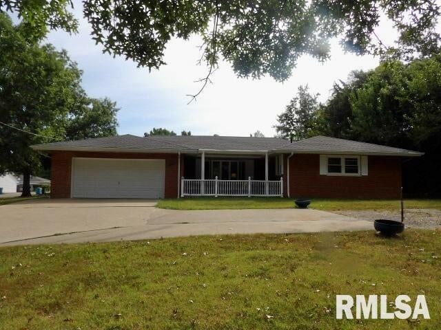 736 N Mill Street — photo