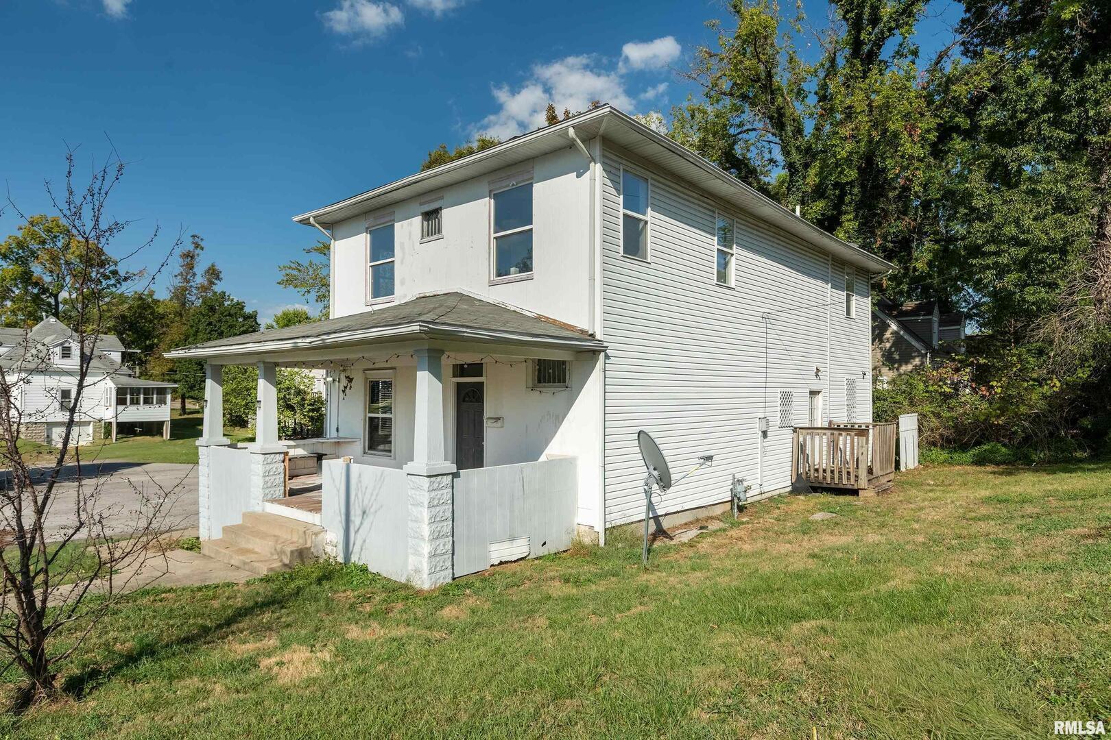 609 S Poplar Street — photo