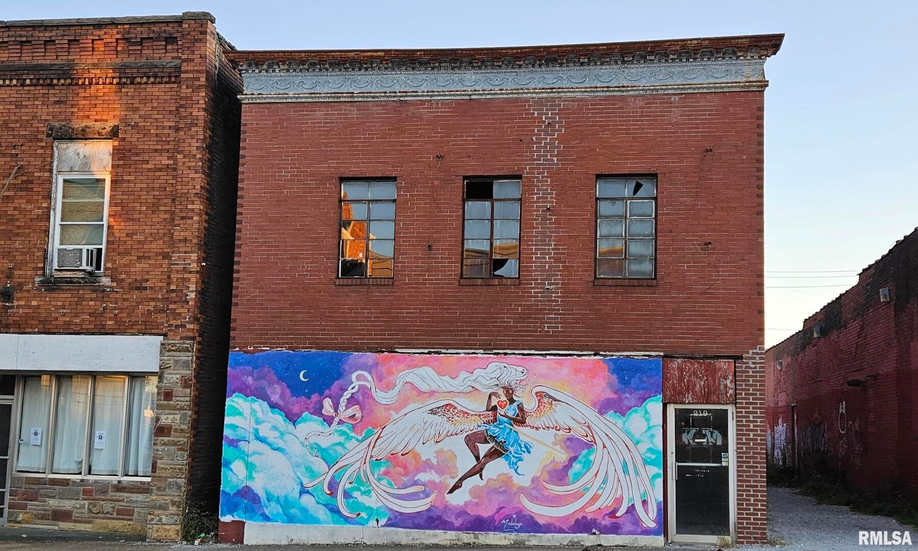 219 W Main Street — photo