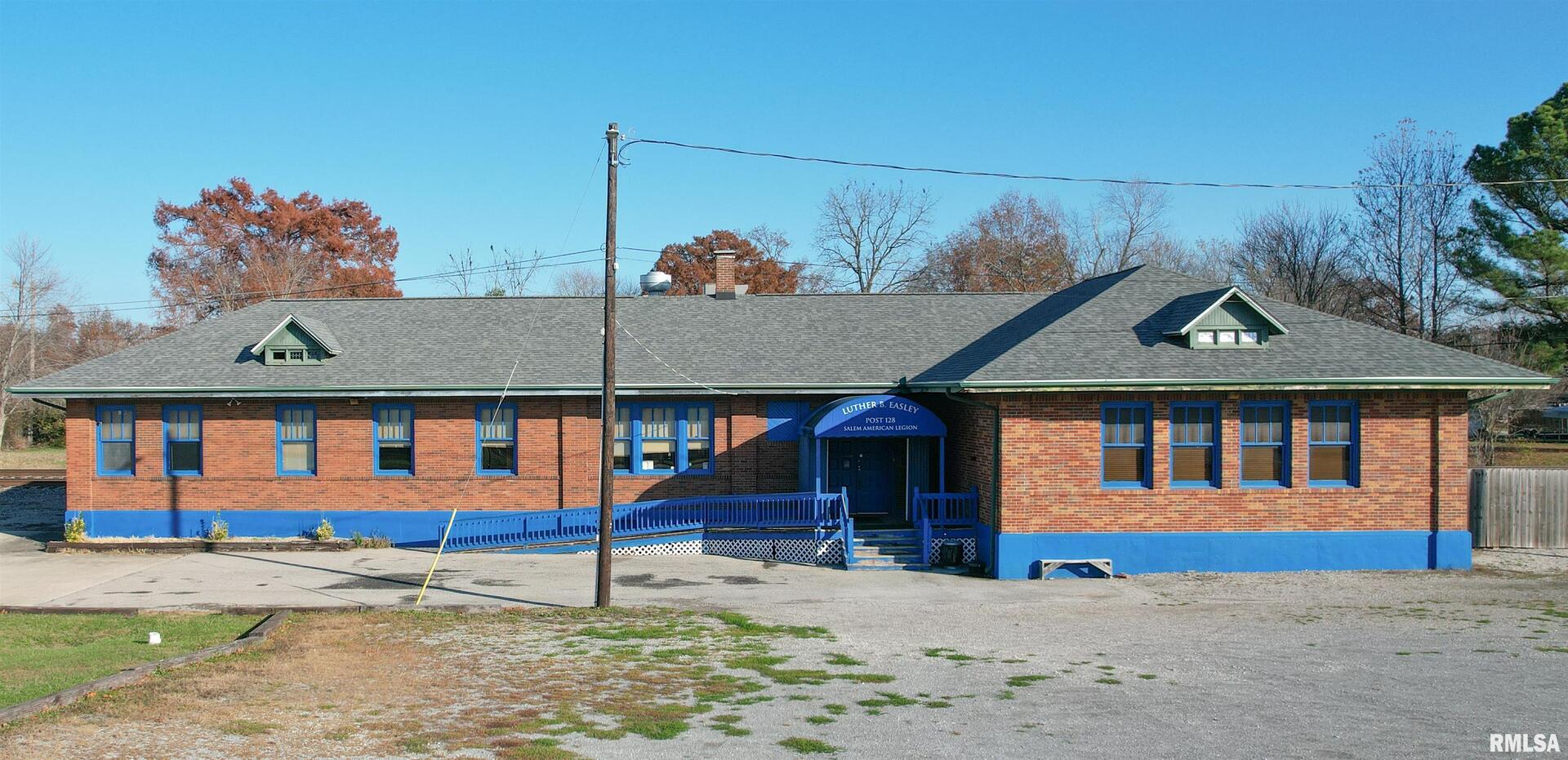 1001 E Main Street — photo