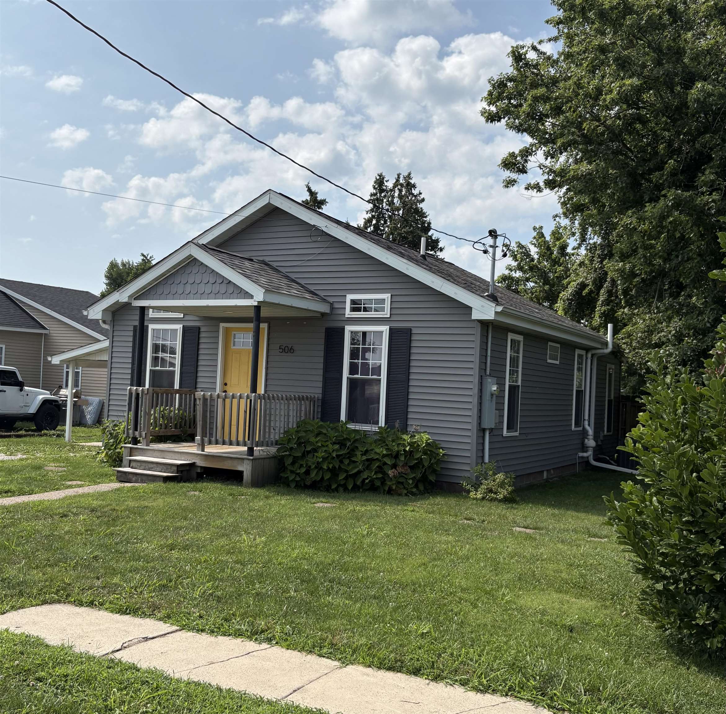 506 E Franklin Street E — photo
