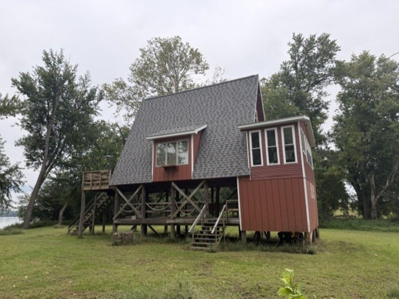 110 E County 150 Road — photo