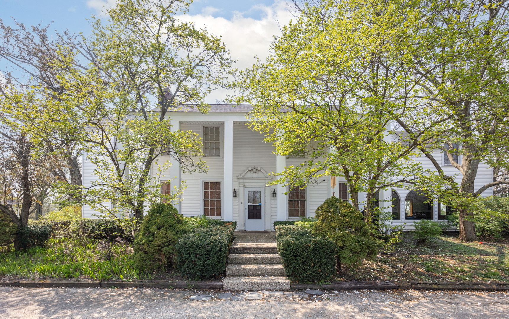 220 Honey Lake Court — photo