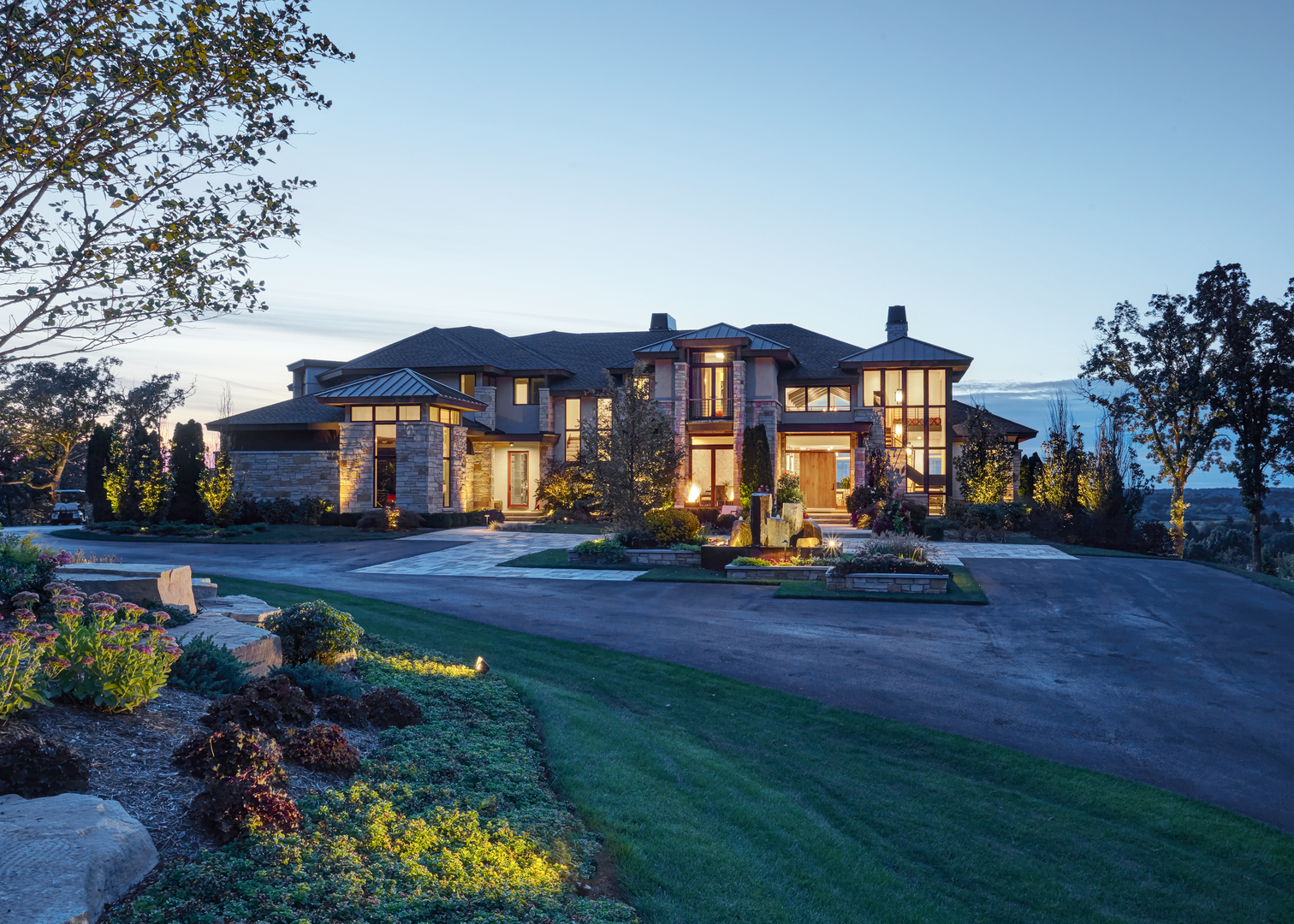 315 S Valley Hill Road — photo