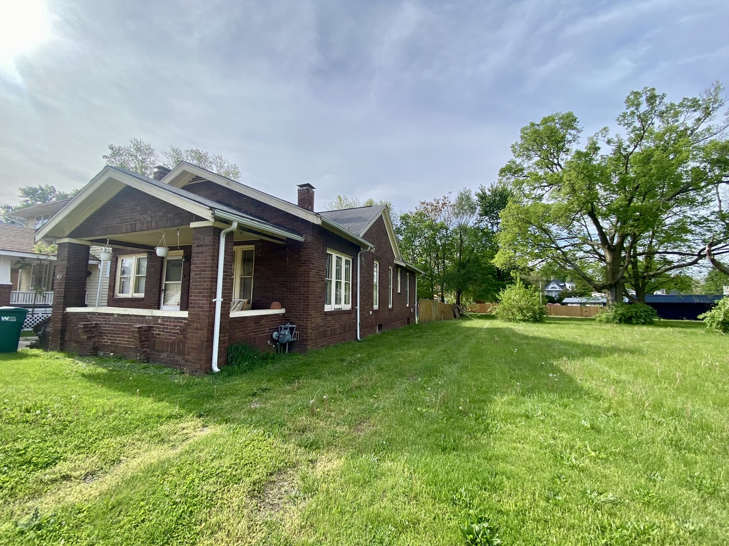 657 W Wood Street, Decatur, IL 62522 — photo 2