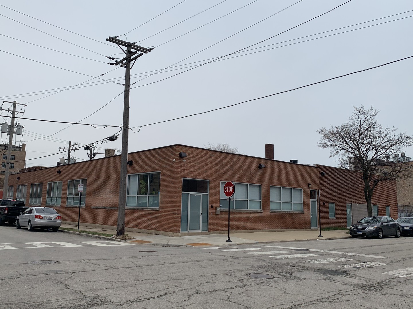 1438 W Fulton Street — photo