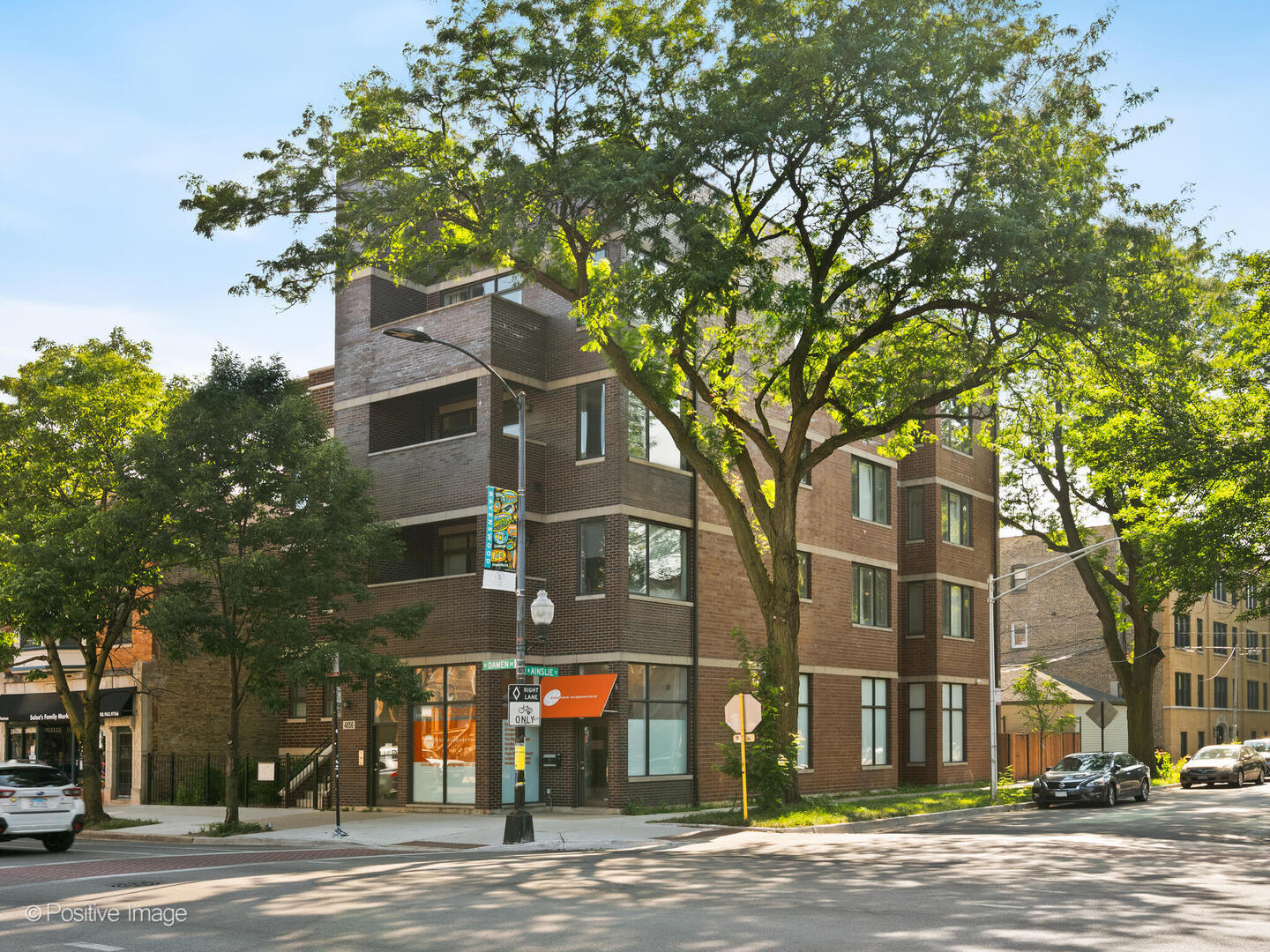 4856 N Damen Avenue Gu-1 — photo