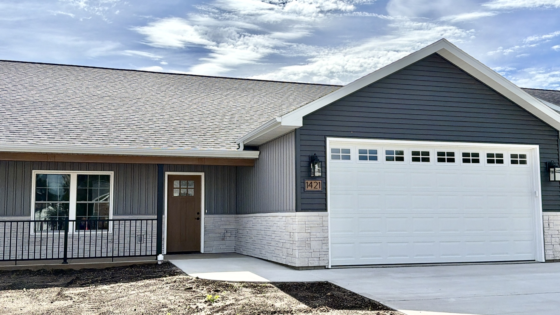 1421 North Ridge Drive — photo