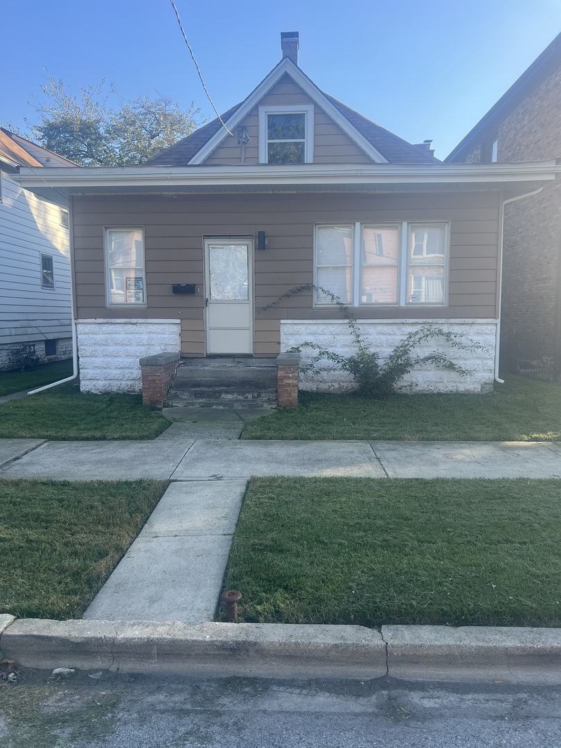 8 W 137th Place — photo