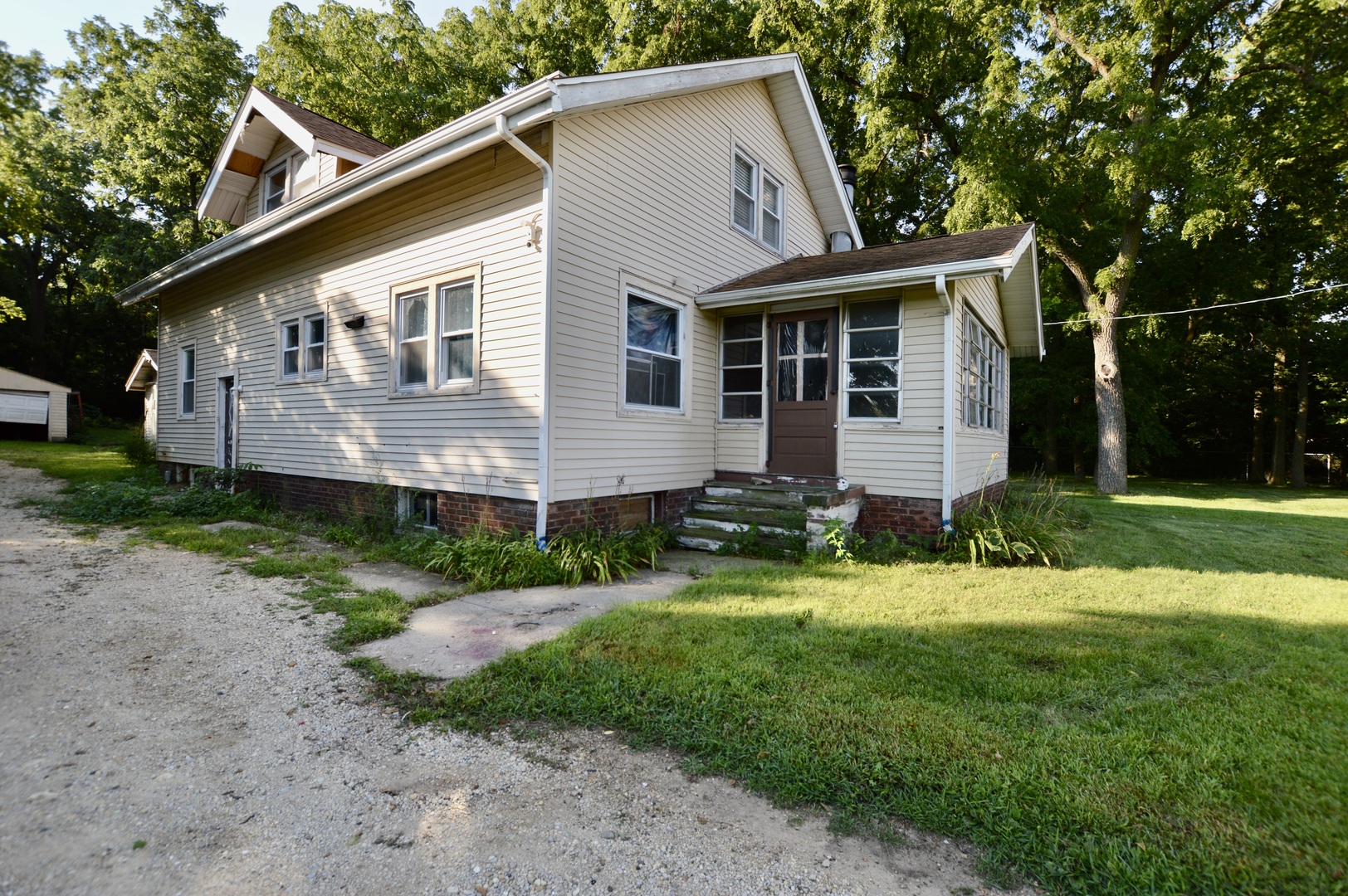 5807 Forest Hills Road — photo