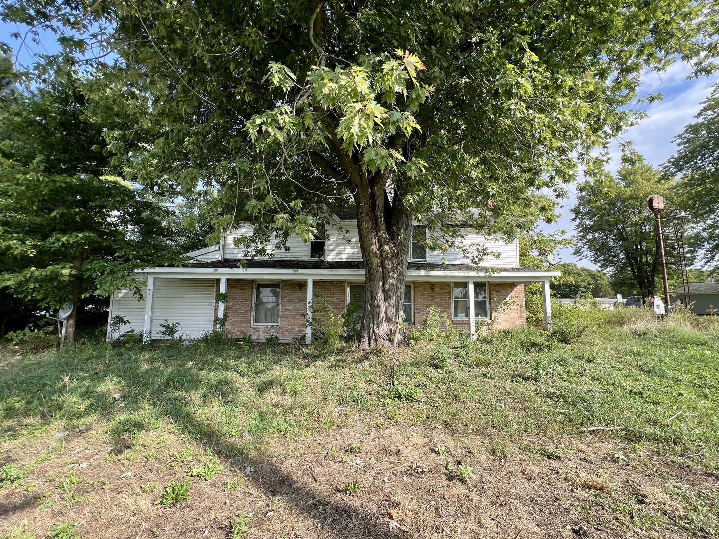 215 W Main Street — photo