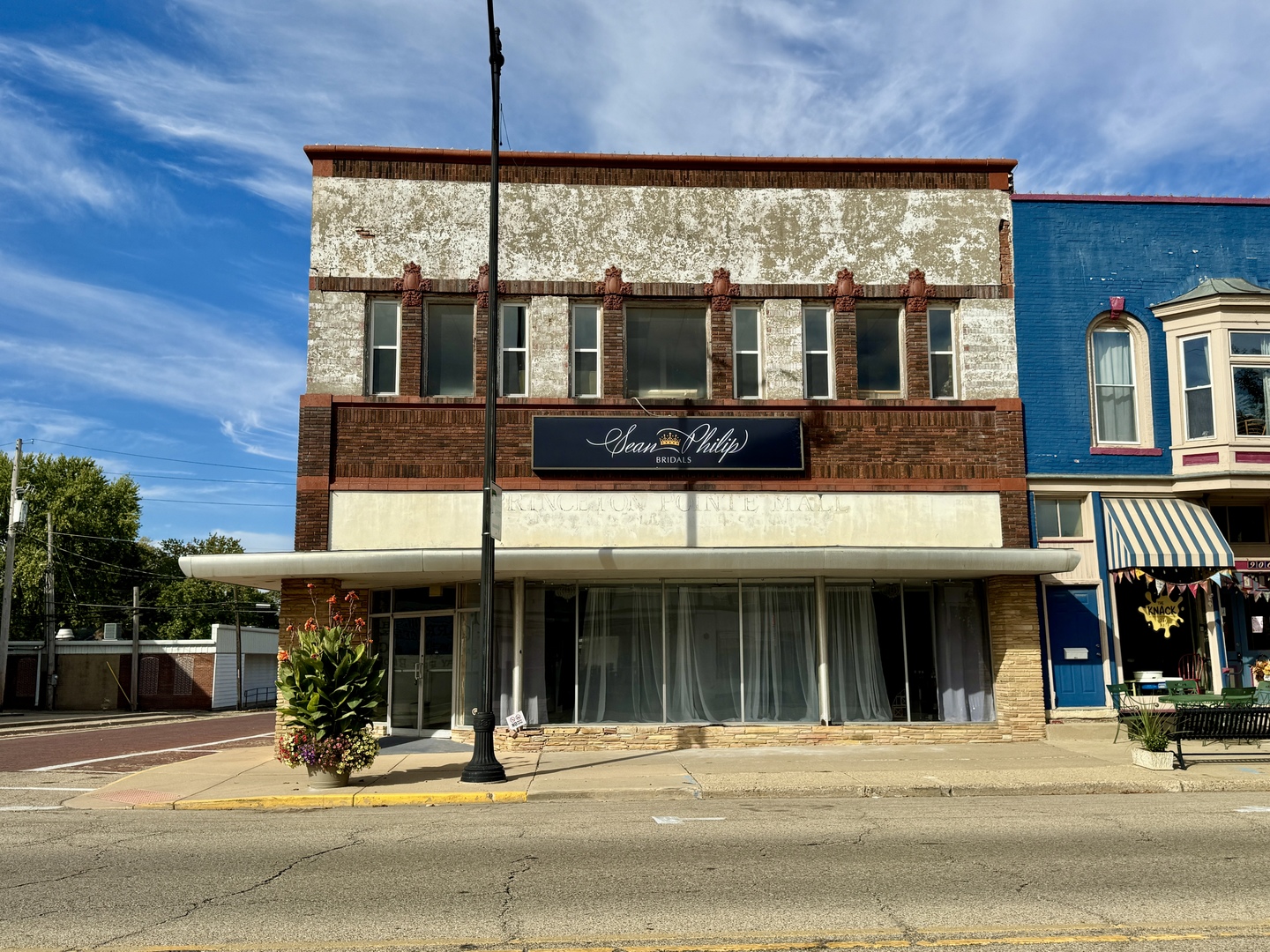 902 N Main Street — photo