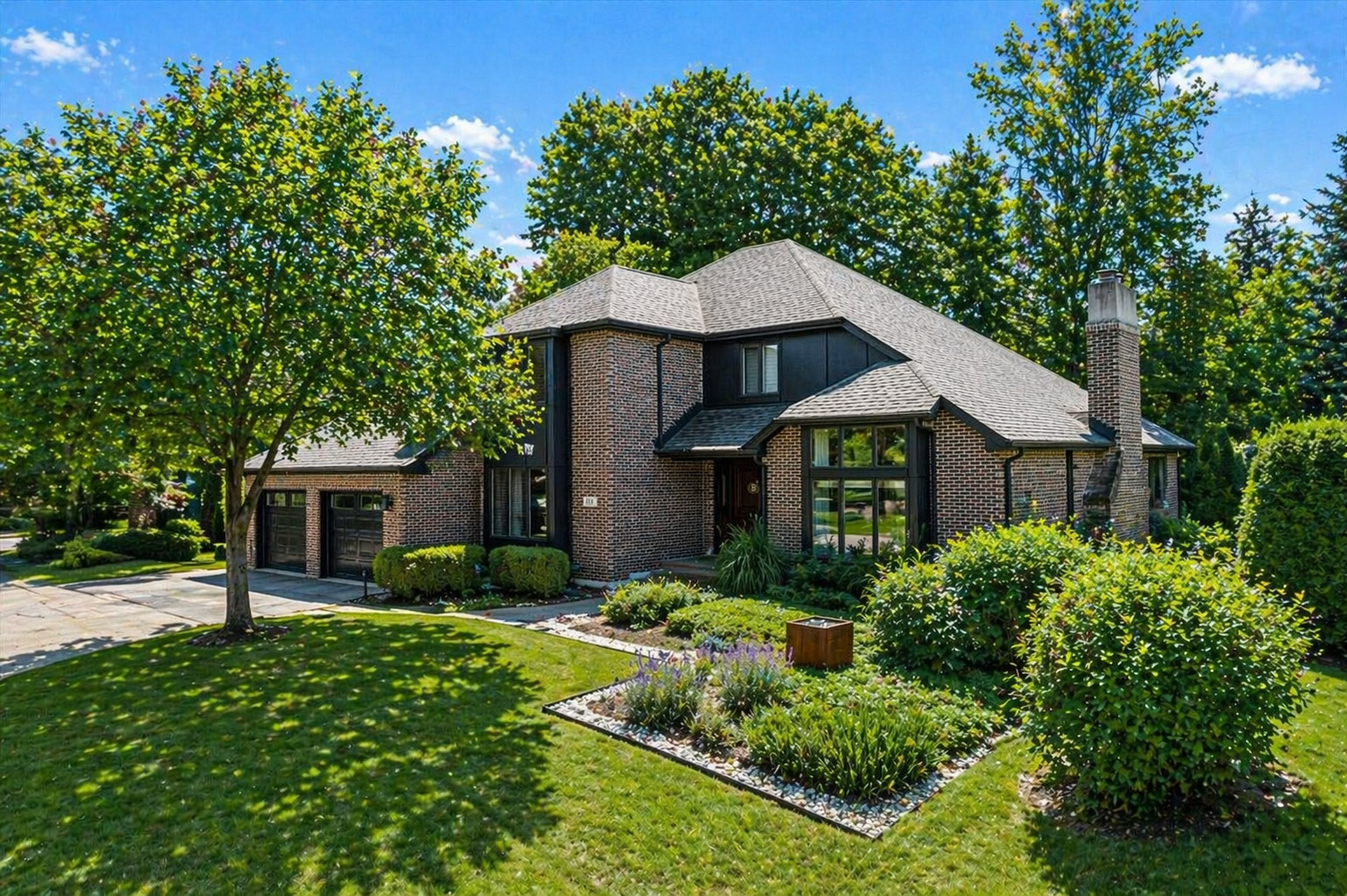 7612 Ridgewood Lane, Burr Ridge, IL 60527