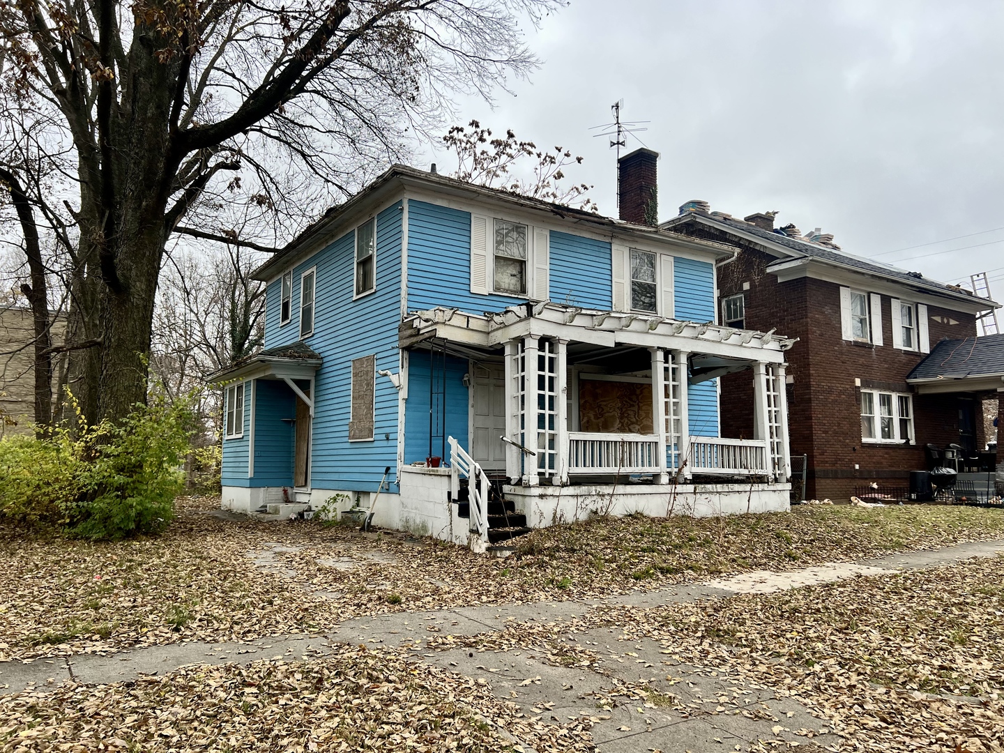 254 W Leafland Avenue — photo