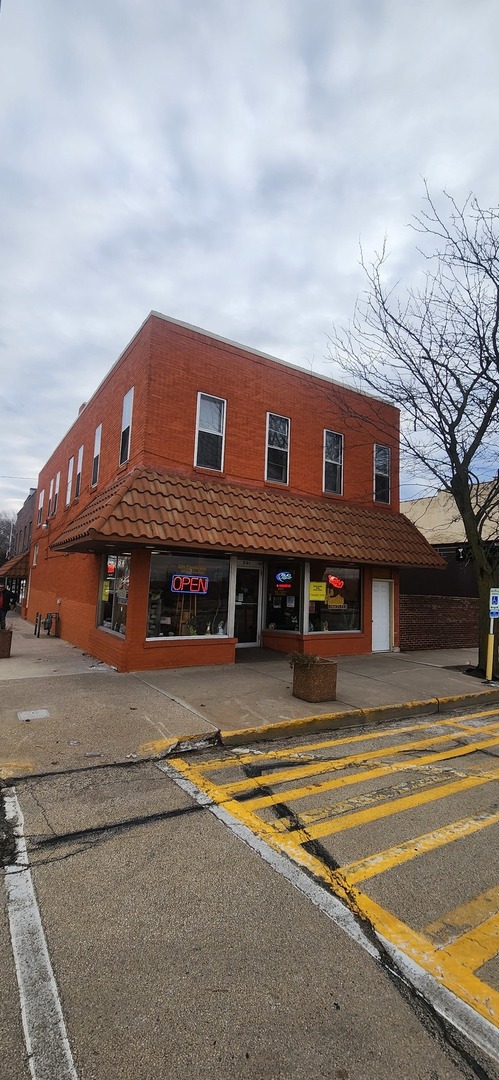 201 W 2nd Street — photo