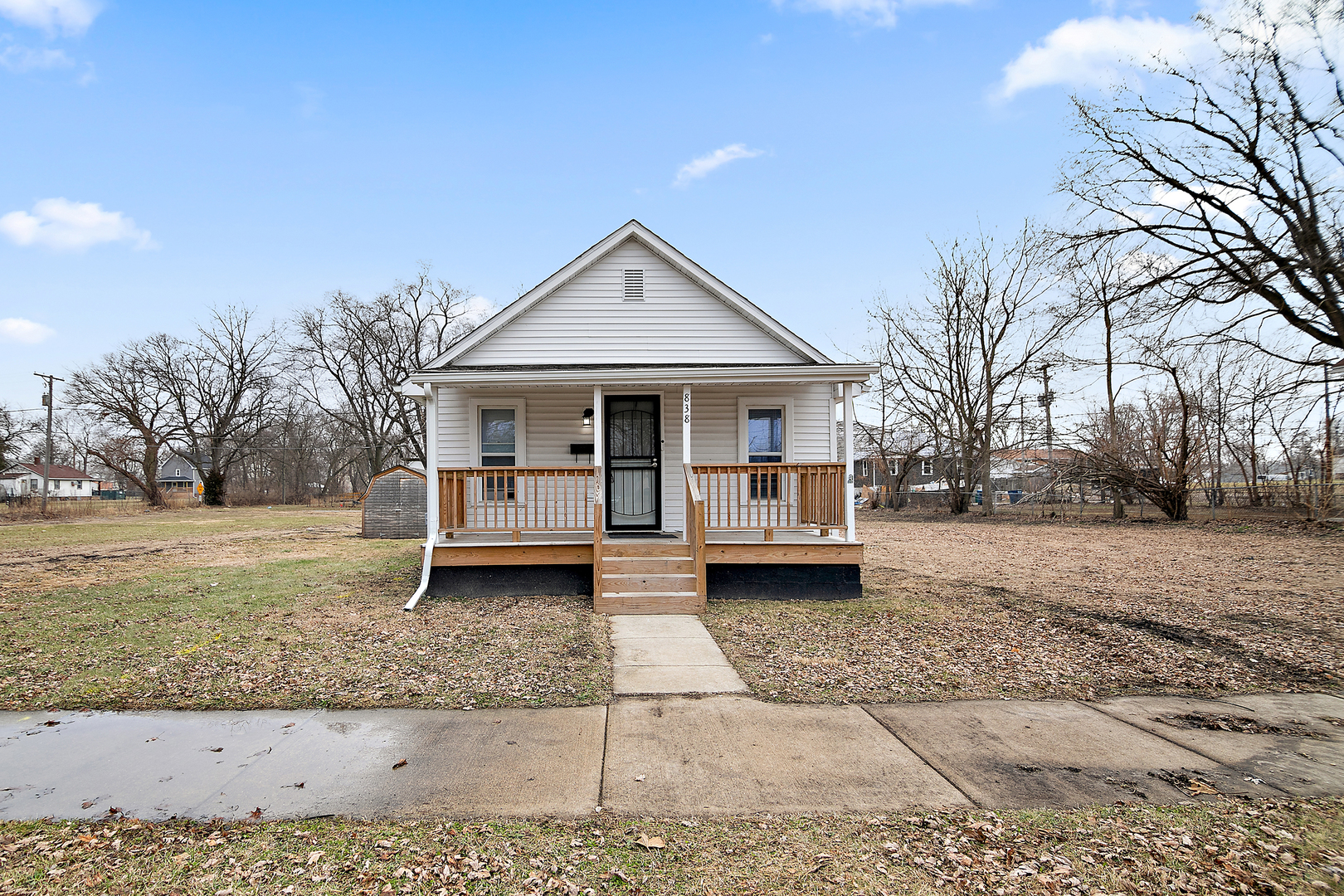 838 N Rosewood Avenue — photo