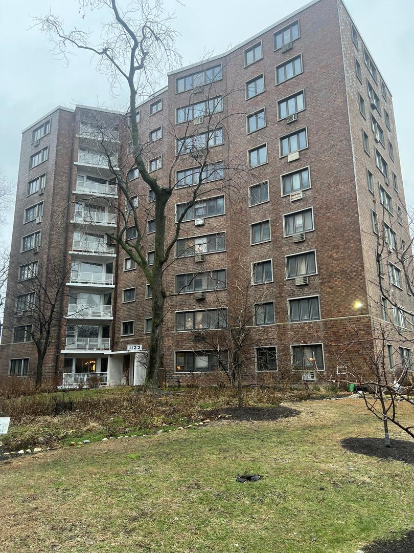 1122 W Lunt Avenue 6C — photo