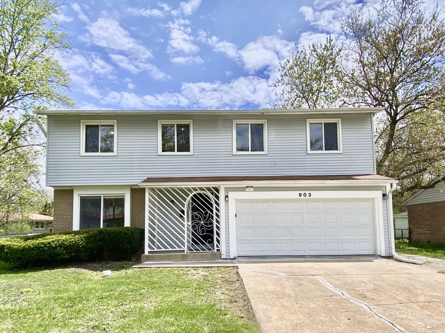903 Blackhawk Drive — photo