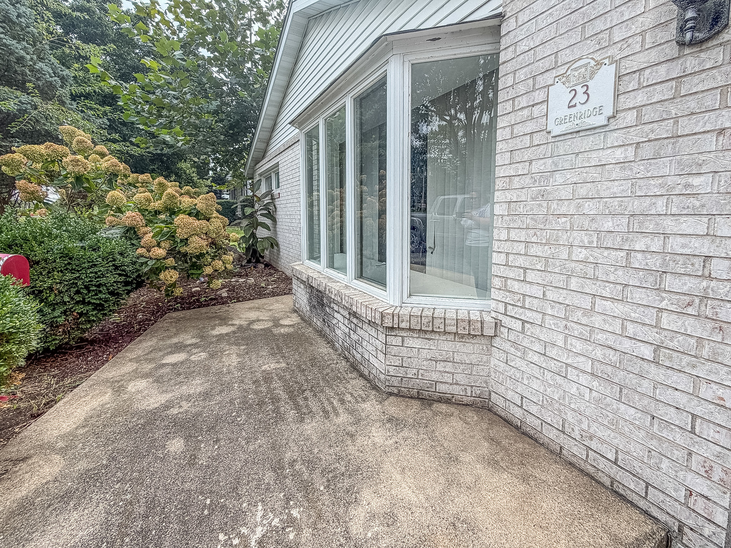 23 Greenridge Drive, Decatur, IL 62526 — photo 3