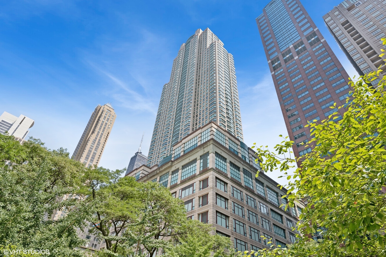 100 E Huron Street 3705 — photo