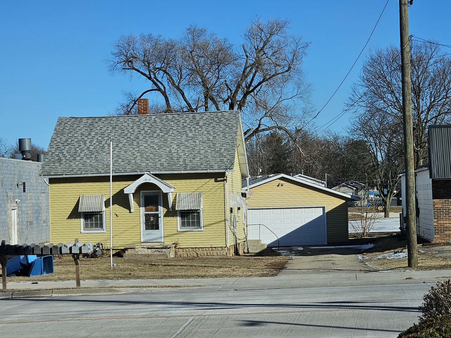 1816 Locust Street — photo