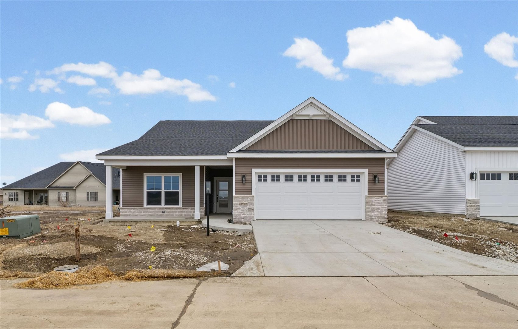 3902 Bay Circle — photo