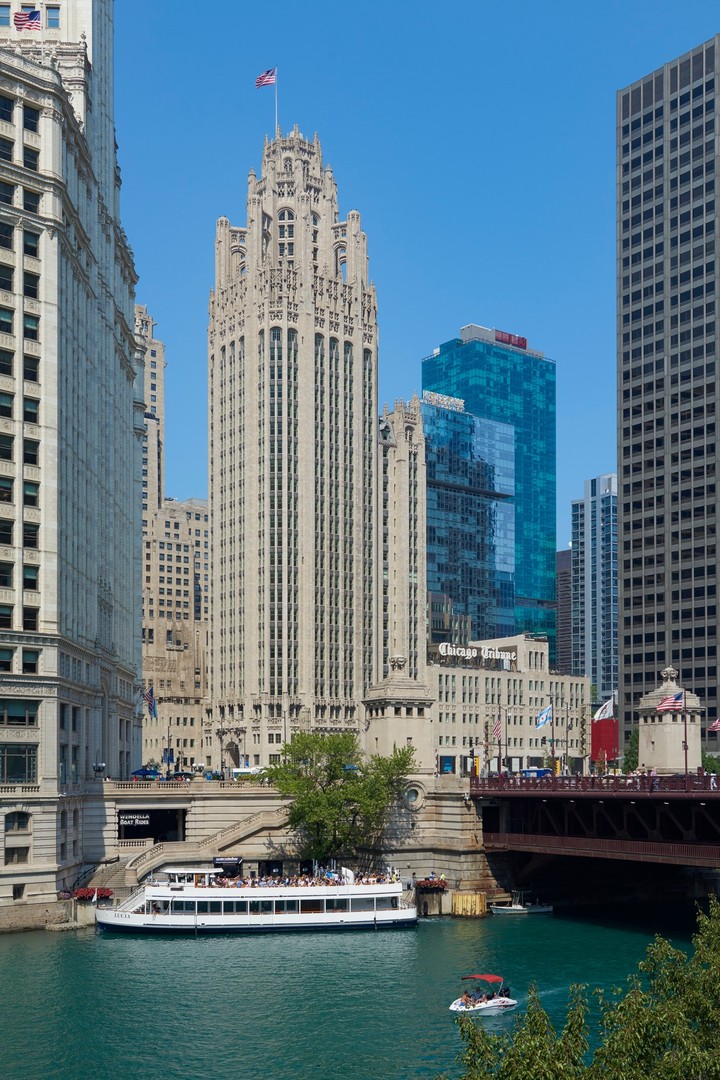 435 N Michigan Avenue 2203 — photo
