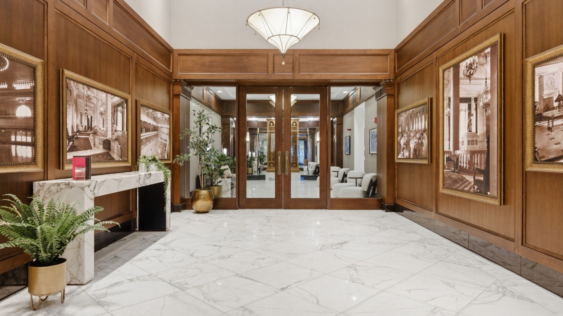 850 N Lake Shore Drive 405 — photo