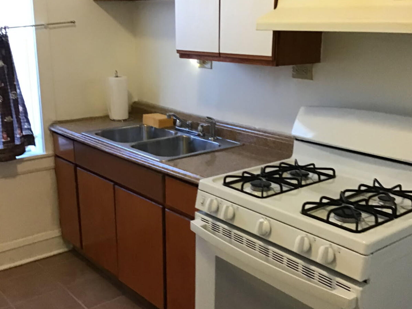 Home in Forest Park, IL 60130 — photo 2