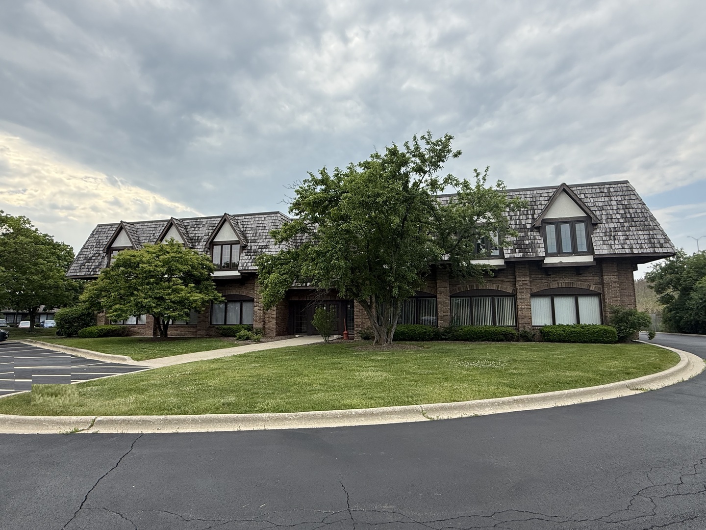 28085 N Ashley Circle — photo