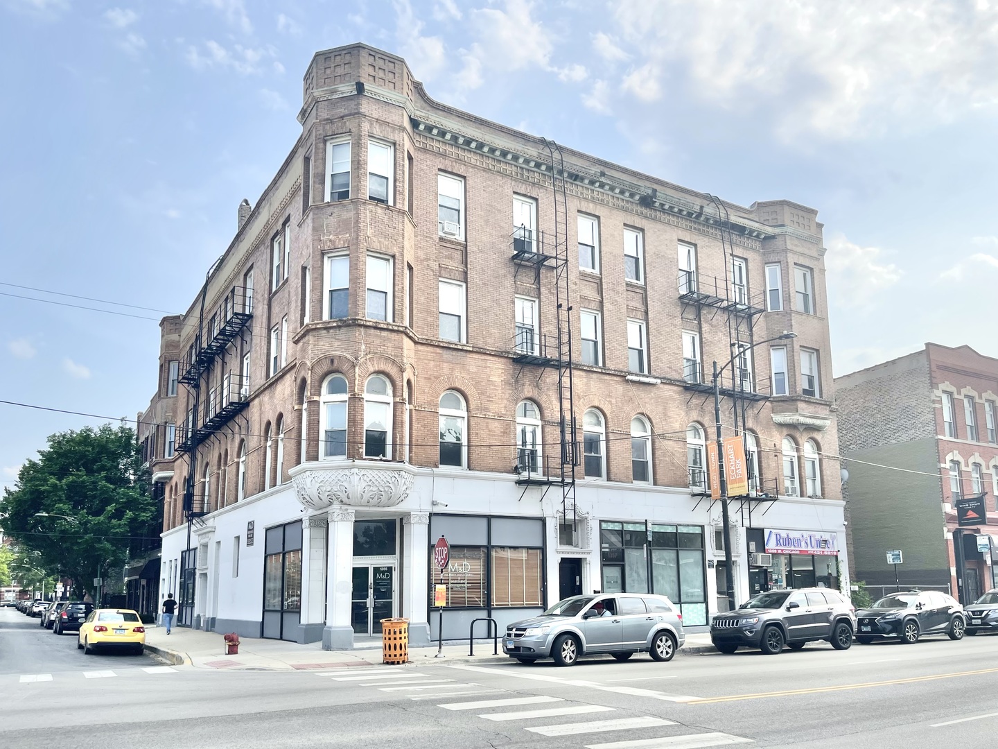 1355 W Chicago Avenue Cs — photo