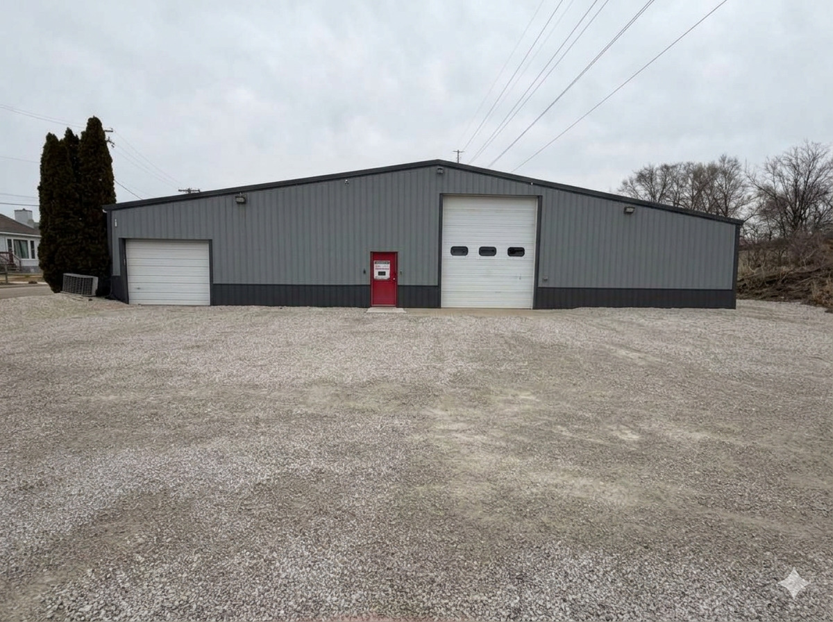 300 W Joliet Street — photo