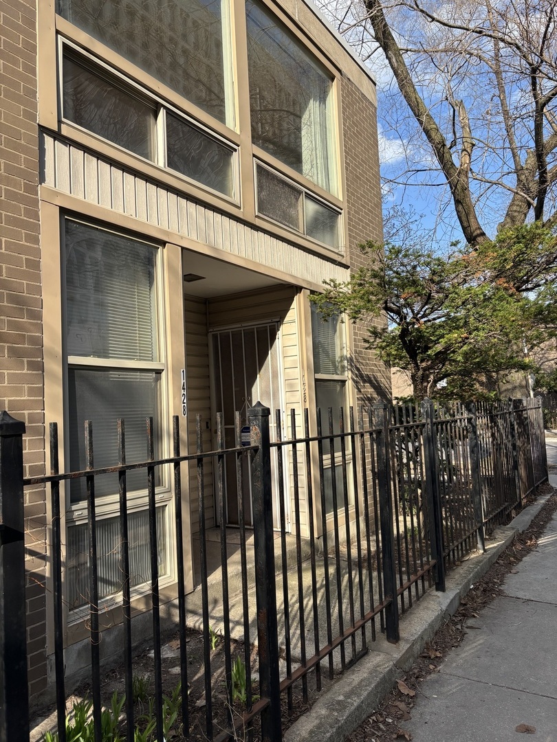 1428 E 55th Street — photo
