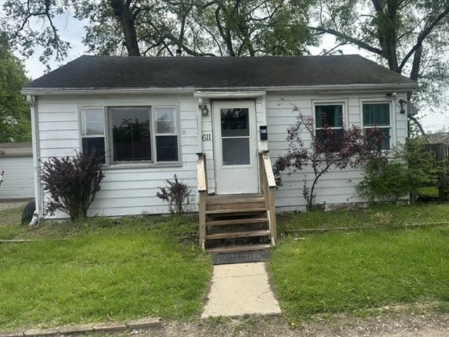611 Daniels Street — photo