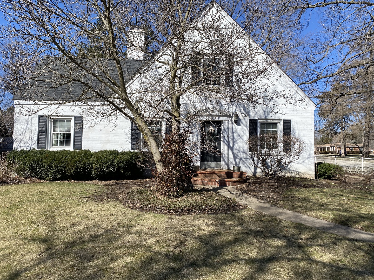 240 S McHenry Avenue — photo