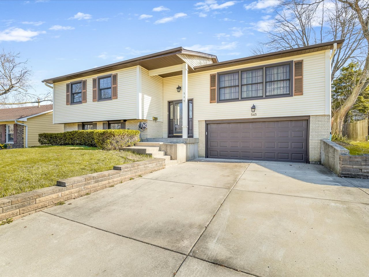 545 Andrew Lane — photo