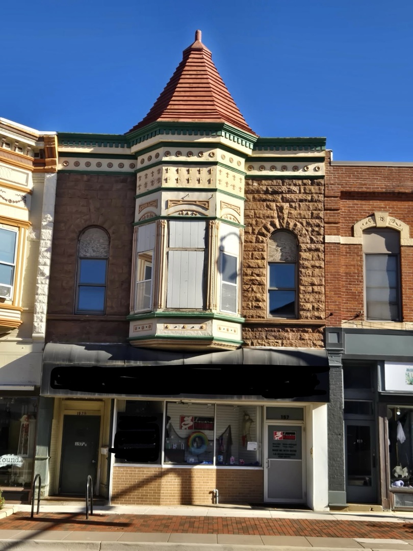 157 E Lincoln Highway — photo