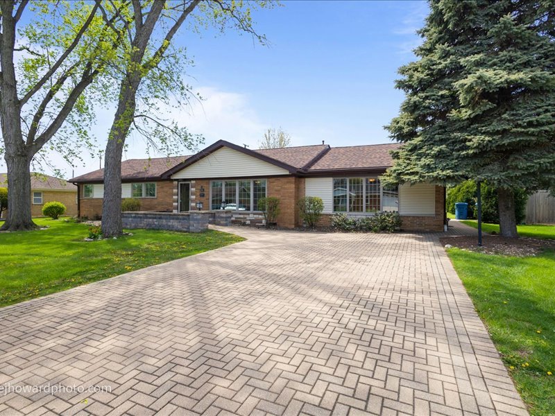 12524 S 71st Court — photo