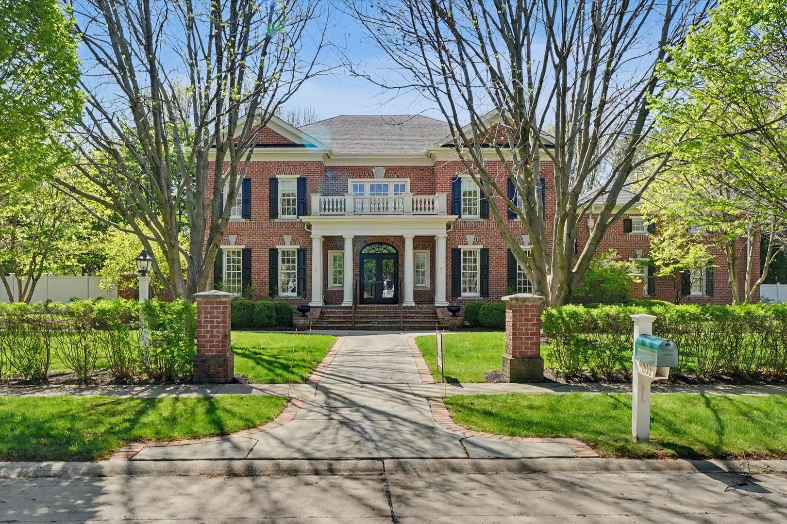 1203 Sussex Court — photo