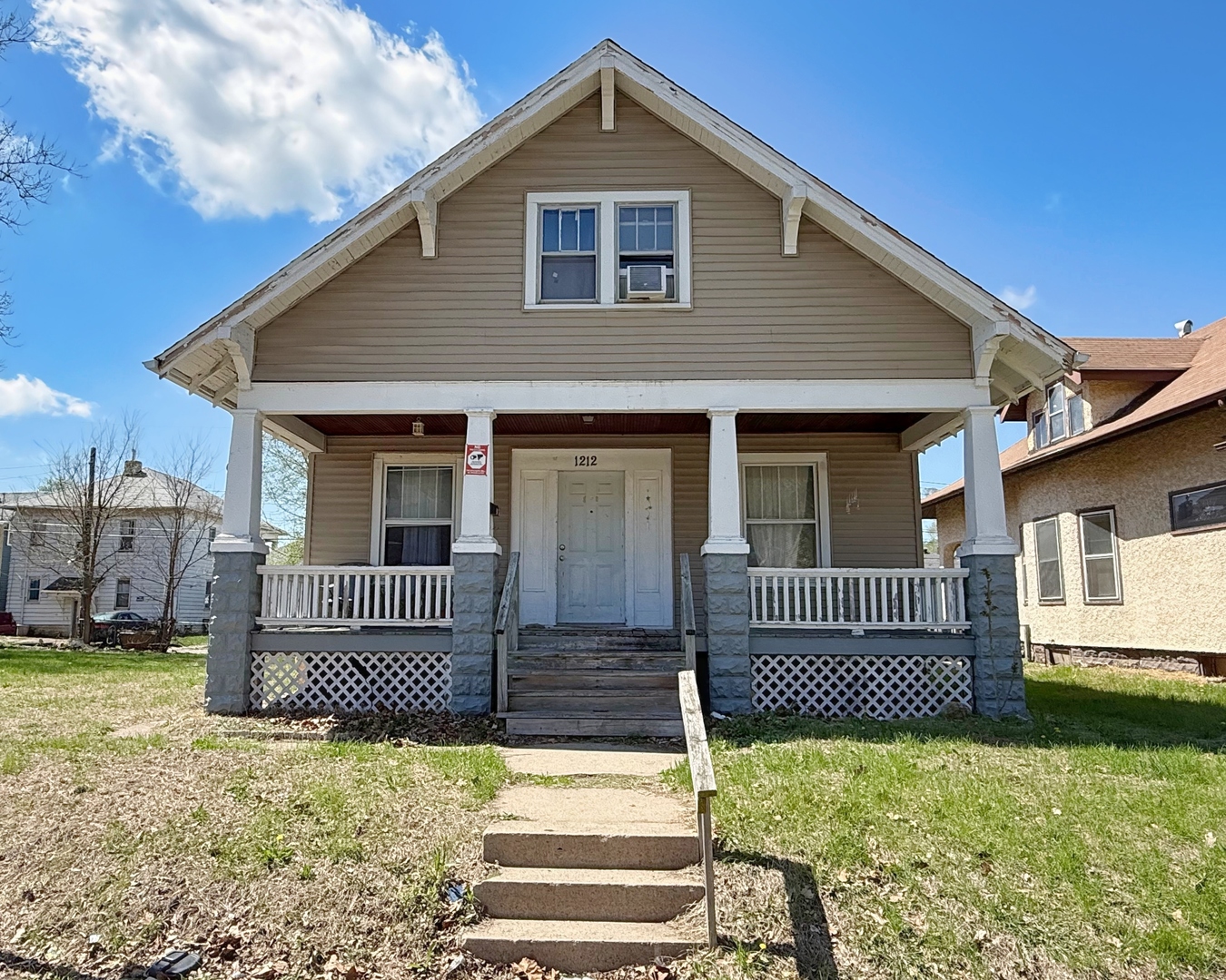 1212 Glenhurst Court — photo