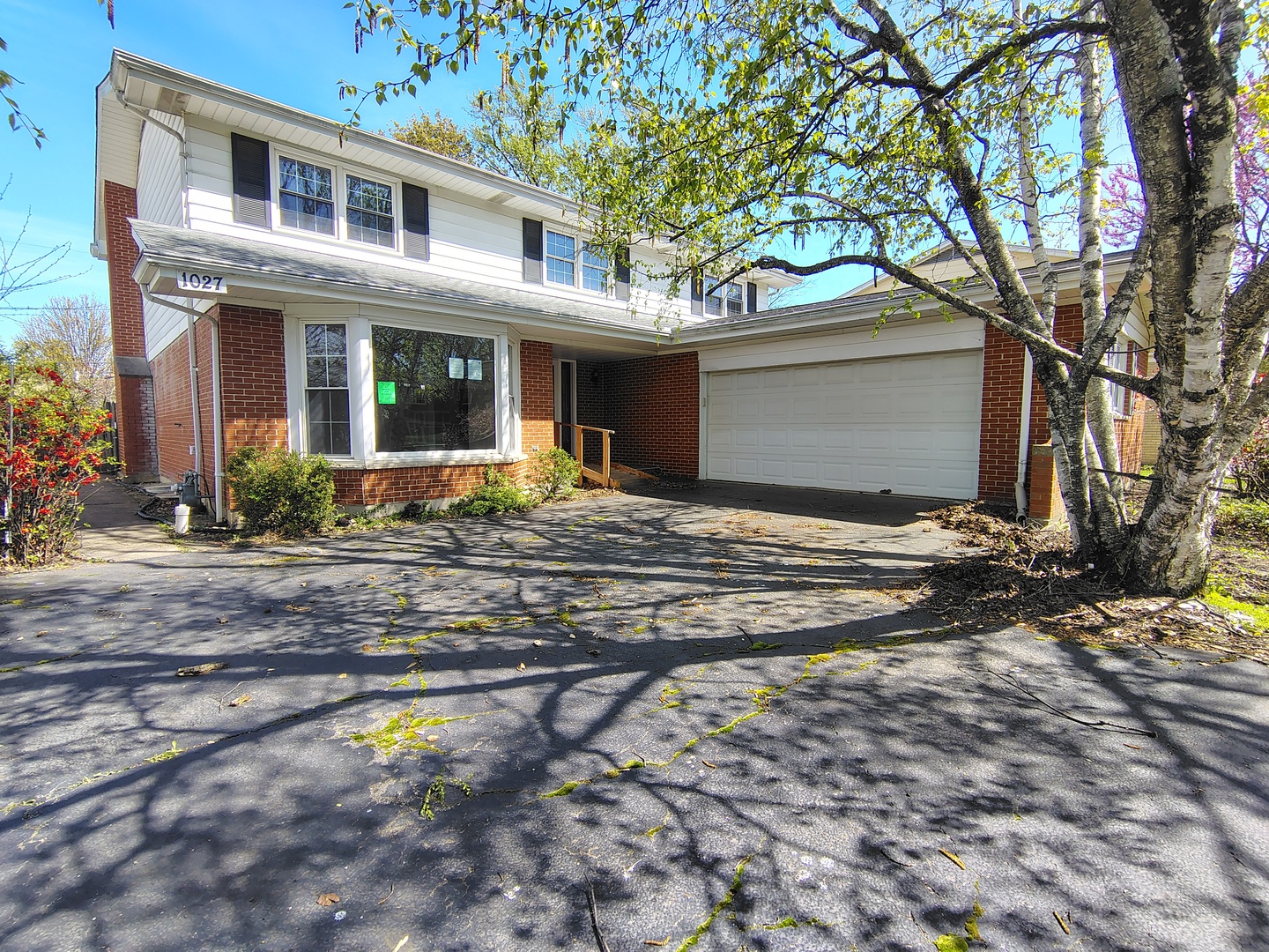 Home in Glenview, IL 60025 — photo 2