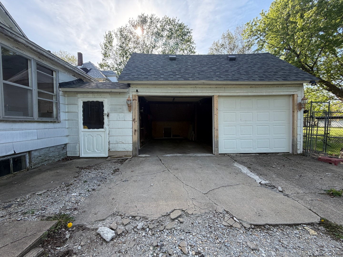385 E Main Street, Sheldon, IL 60966 — photo 2