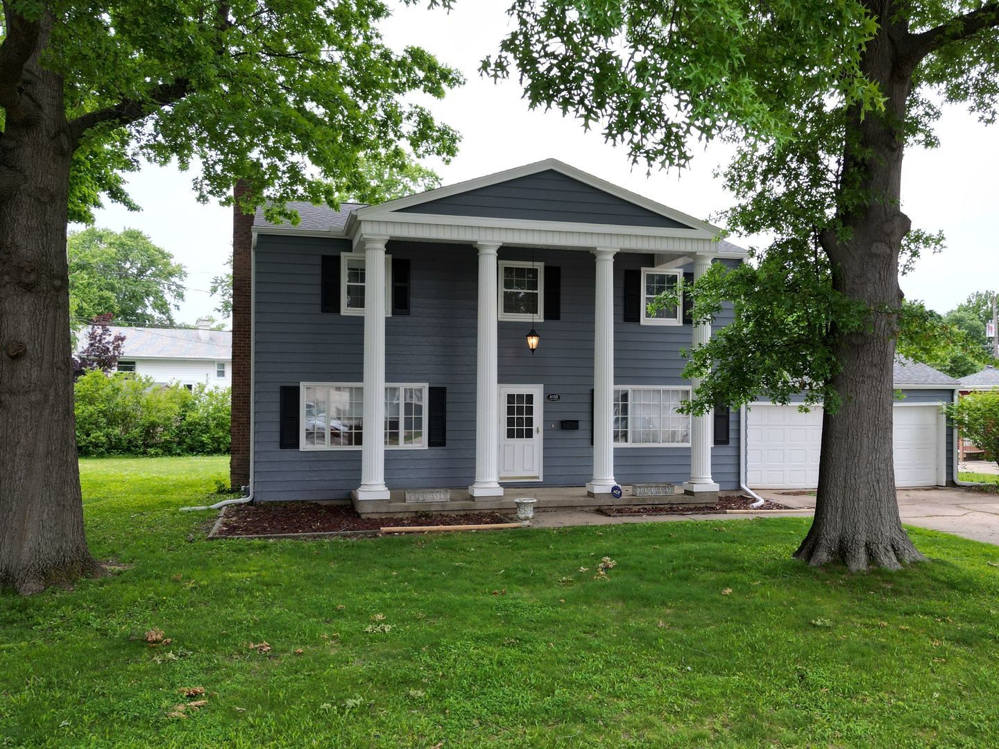 4103 N Newcastle Drive, Decatur, IL 62526