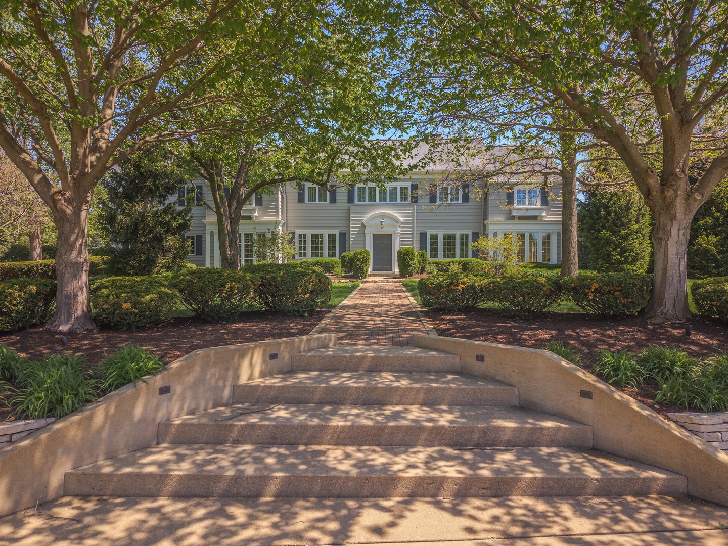 27 Country Club Place — photo