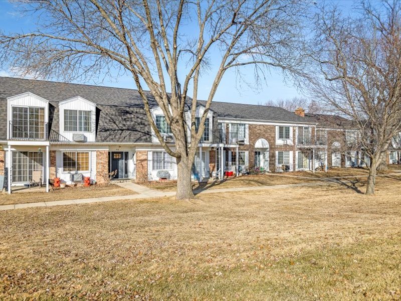 706 Kiwanis Drive 4 — photo