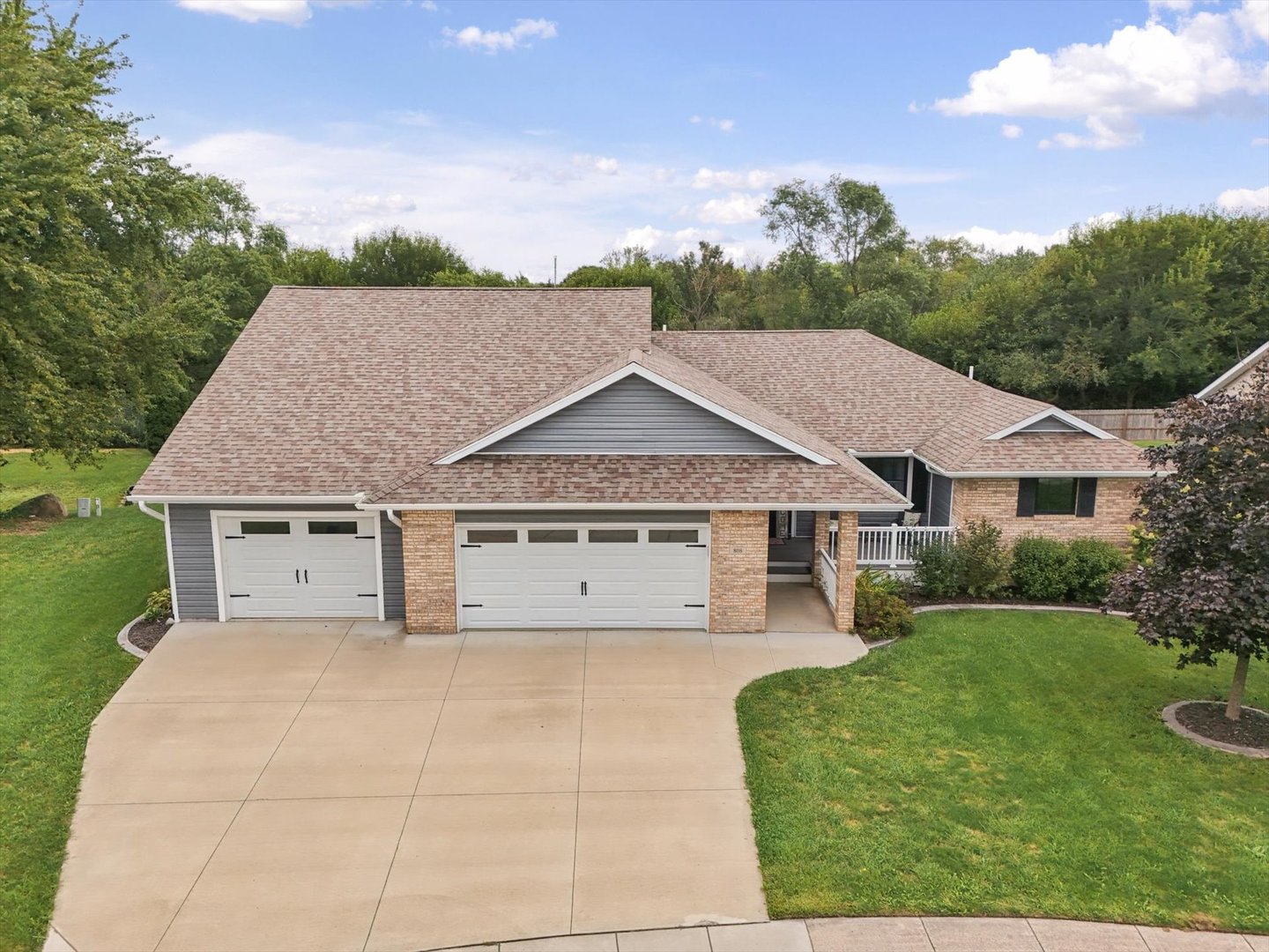 808 Cedar Ridge Court — photo